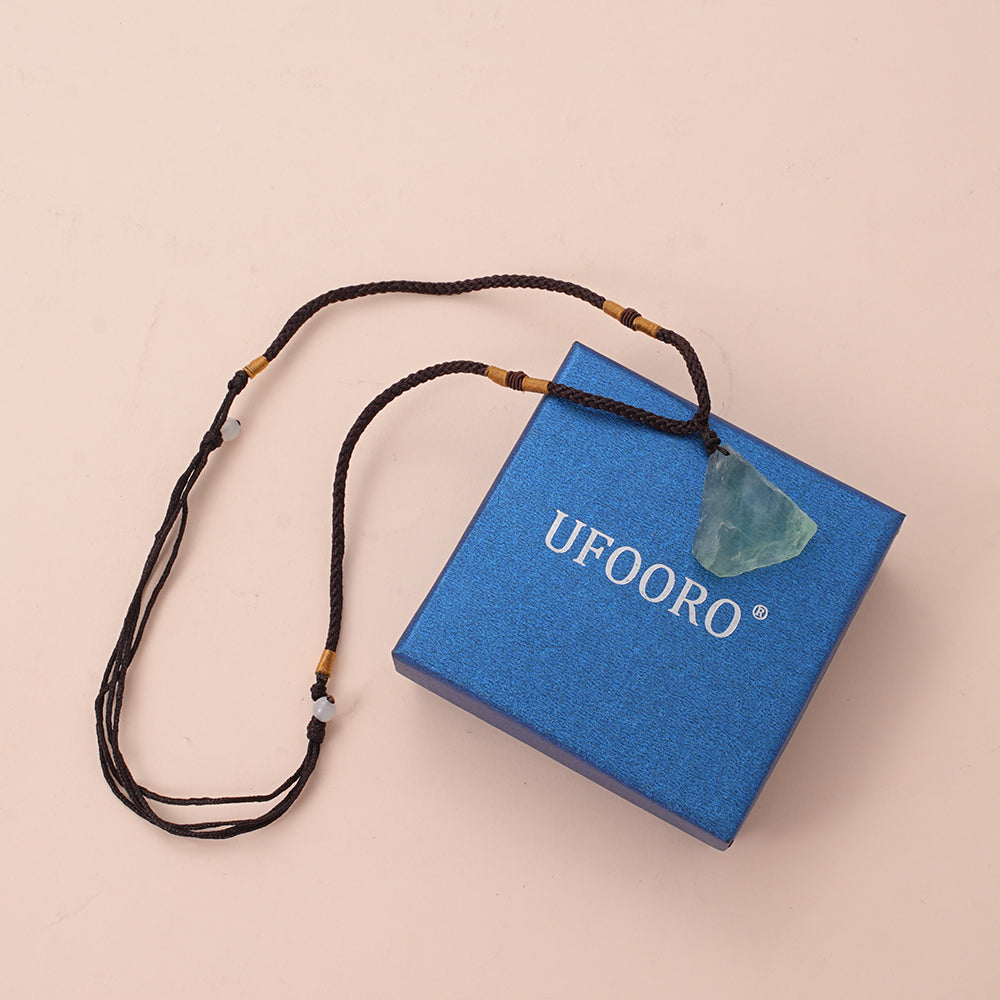 UFOORO Imitation Jade Pendant Necklace for Women Green Simulated Jadeite Carved Peace Buckle Jewelry