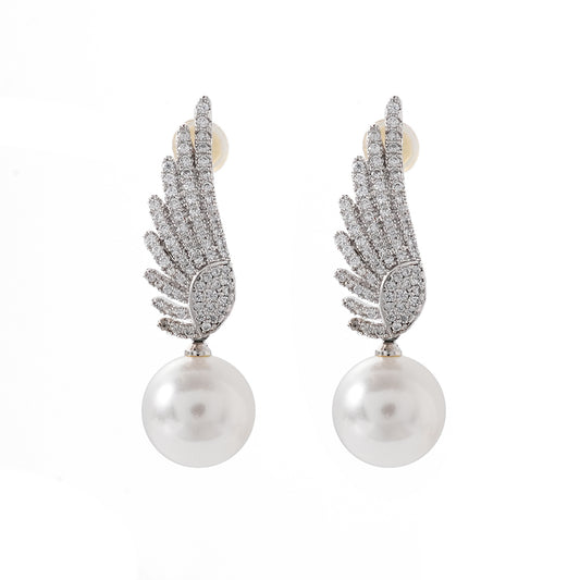 UFOORO Angel Wing Pearl Brooch for Women Vintage Wedding Bridal Jewelry Gift Lapel Pin Coat
